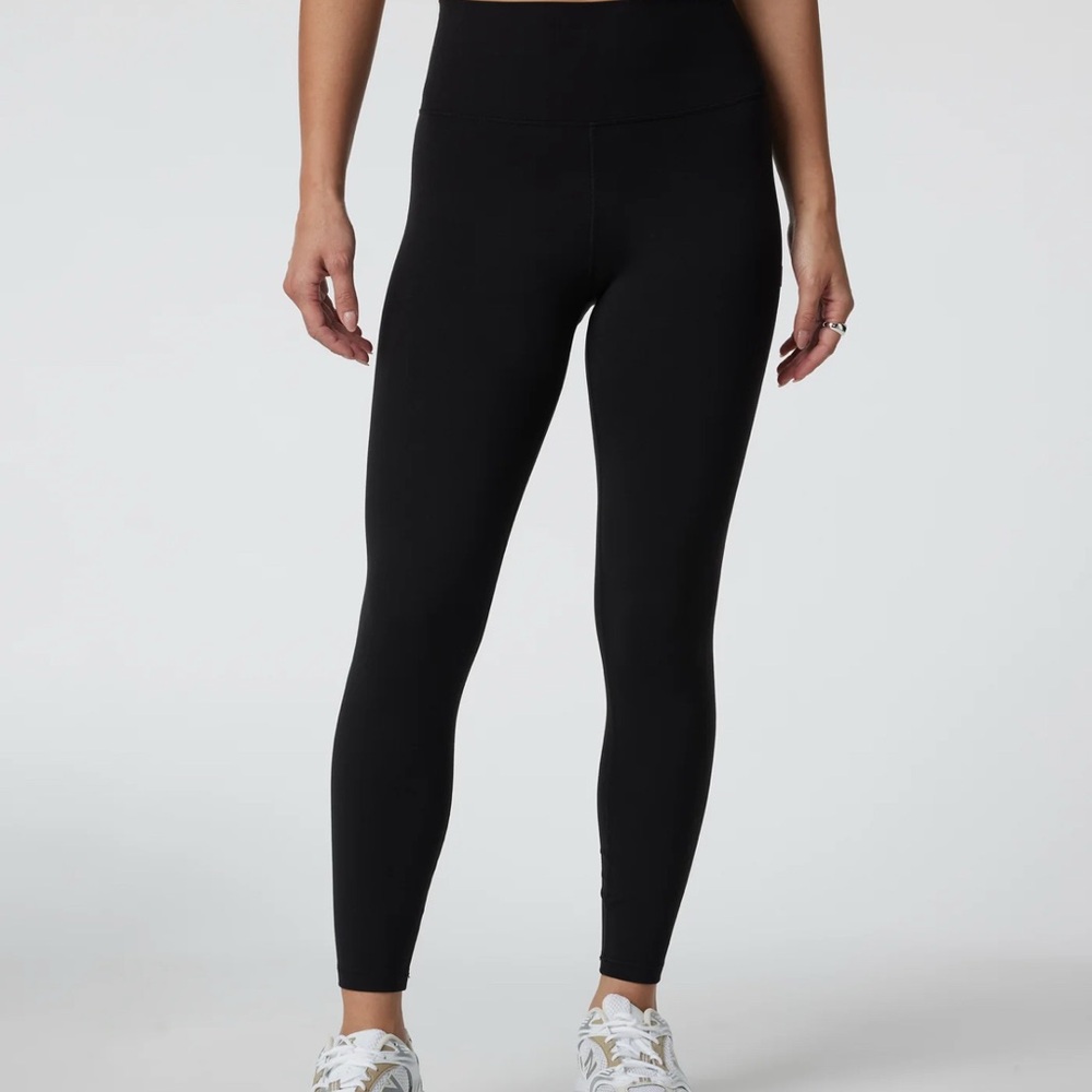 Vuori AlltheFeels Leggings- Medium Short